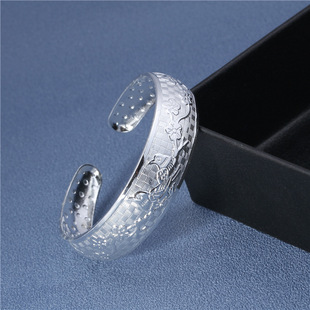 �S��ֱ�N �n���¿�Ů�y���C����r���x����ˮ�����֭h ������l