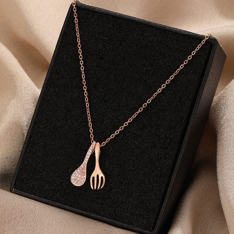 Fork And Spoon Necklace Clavicle Chain Niche Light Luxury Jewelry Wholesale Nihaojewelry display picture 5