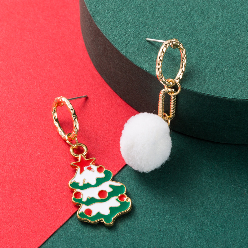 New Alloy Oil Dripping Asymmetric Christmas Tree Earrings display picture 3