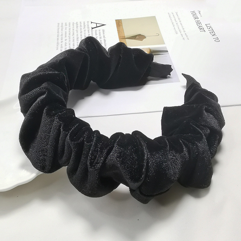 Korean New Style Velvet Solid Color Fold Headband Wholesale Nihaojewelry display picture 4