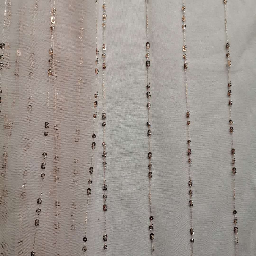 2020年新款涤6420网底布竖条亮片珠管绣 小清新款 裙装面料 现货