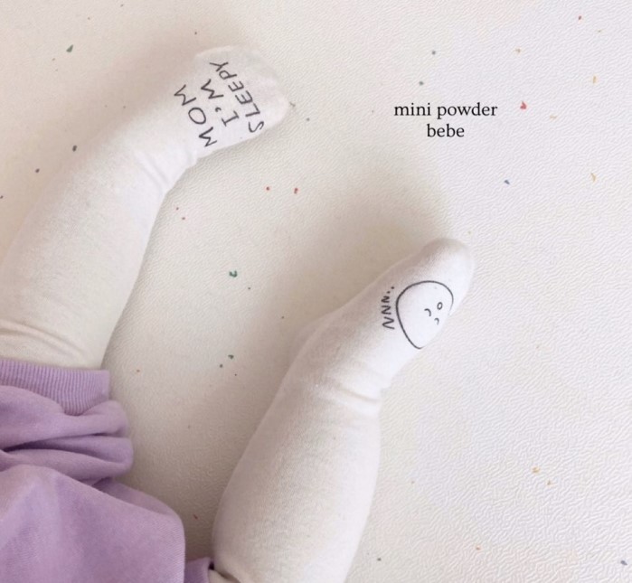 Otoño ins Corea del Sur mismo estilo bebé algodón bottoming pantimedias bebé lindo Smiley cara asimétrica pantimedias