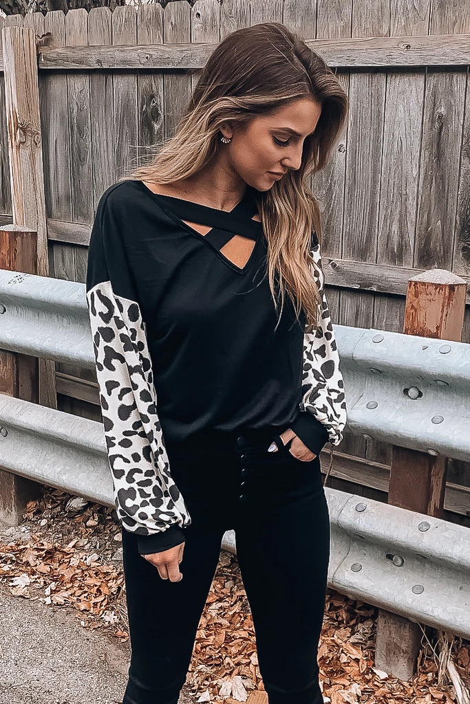 V Cross Neck Leopard Print Long Sleeve Casual T-Shirt NSYF829