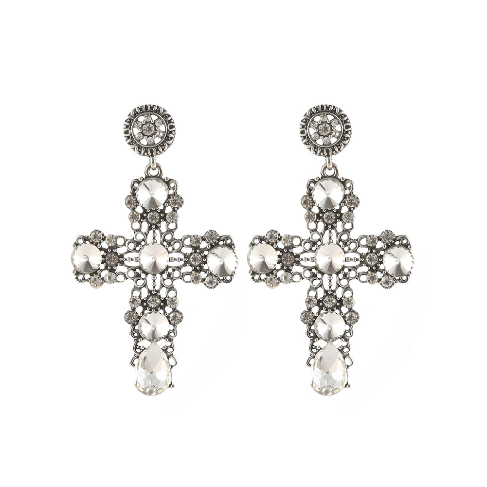 53155 Européen Et Américain Célèbre Croix Strass Boucles D'oreilles Vintage Cour Modèle Style Creux Tout-match Et Frais Boucles D'oreilles display picture 11