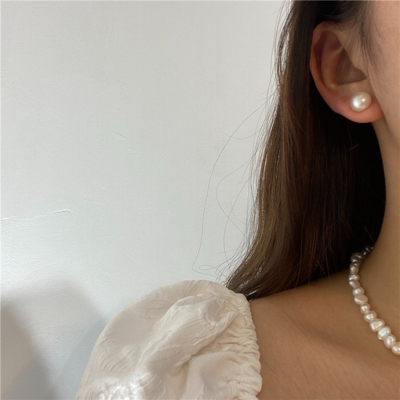 6g Weight Ear Studs Classification 1 Pair Quantity Wedding Occasion Freshwater Pearl Material Solid Color Pattern Women'S Gender Plating Design Retro Style 1 Pair Retro Solid Color Plating Freshwater Pearl Ear Studs 20