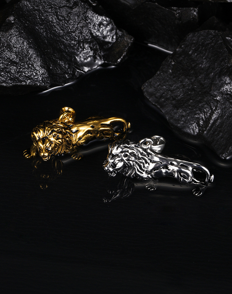 Vente Chaude Classique Dominateur Lion Animal Pendentif Collier Titane Acier Collier En Gros Nihaojewelry display picture 3