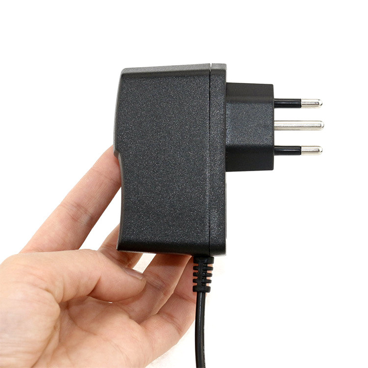 Shenzhen Power Supply Manufacturer Supplies Brazilian Standard 14V1A Power Adapter with Ce Cb Safety Certification Dc14W