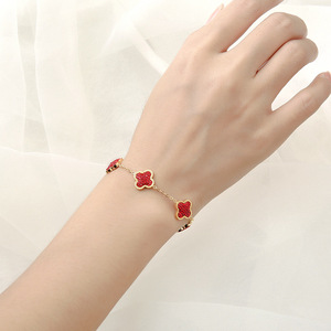 韩版创意新款女士四叶草手链18k玫瑰金饰品 五个四叶花红钻手链