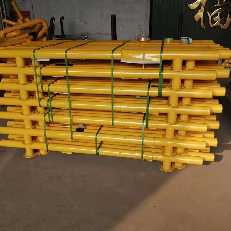 围挡隔离栏防撞警示柱异形消防栓护栏厂家均可定喷塑钢管挡车器