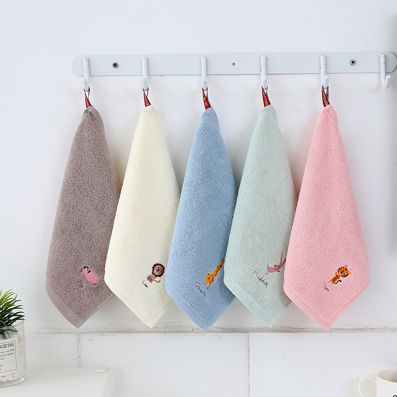 All pure cotton 32 strands small square towel 25*25 cartoon embroidered plain color hook children's square towel kindergarten baby towel All pure cotton 32 strands small square towel 25*25 cartoon embroidered plain color hook children's square towel kindergarten baby towel