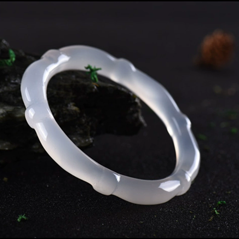 Agate bamboo bracelet with pigtail jade