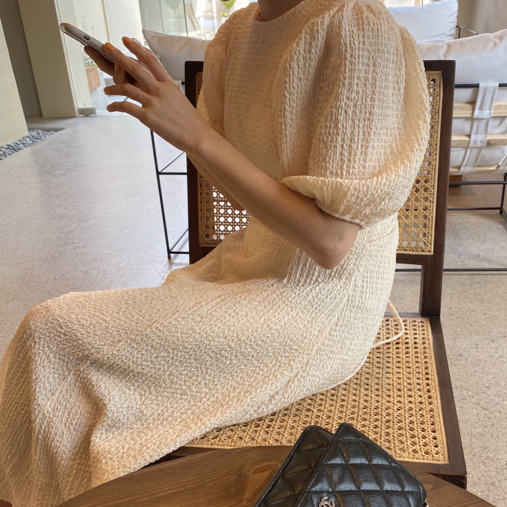 2020夏季新款舒适 泡泡面料 圆领 灯笼袖 A摆 长款连衣裙