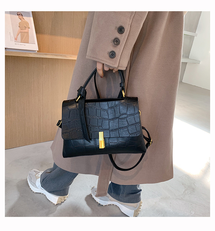 Bag Women's New Fashion Shoulder Handbag Internet Celebrity Crossbody Bag For Fall/winter All-matching Western Style display picture 30