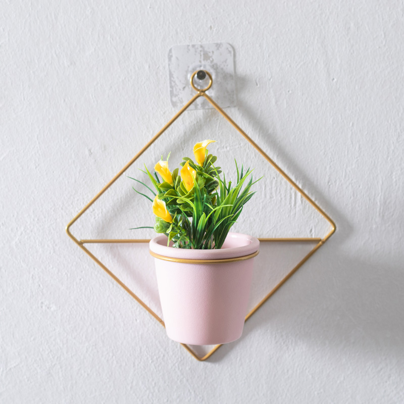 Decoración de la pared florero floral maceta de plástico soporte de la flor del hierro creativo colgante decoración arreglo floral decoración fabricante