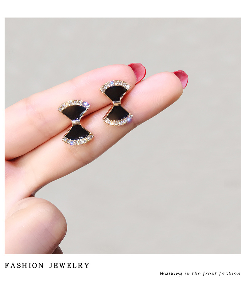 Fashion Geometric Alloy Inlay Artificial Diamond Womenu0027S Ear Studs 1 Pair