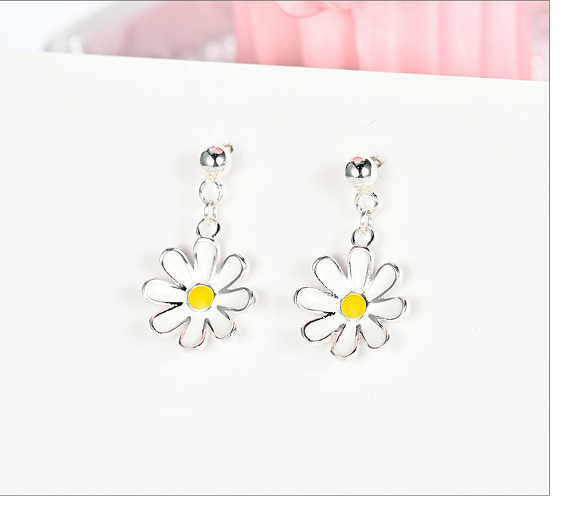 小雏菊耳钉详情_12.jpg