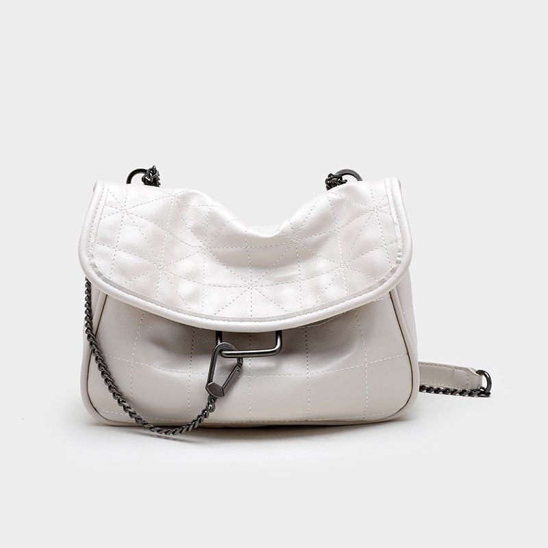 Black Versatile Rock Soft One Shoulder Crossbody Lingge Chain Wandering Women's Bag_voghion.com