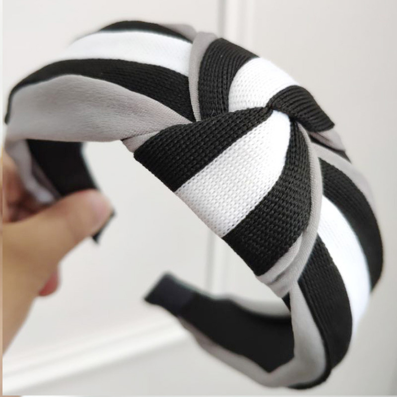 Korean Fashion Striped Knitting Knotted Headband display picture 2