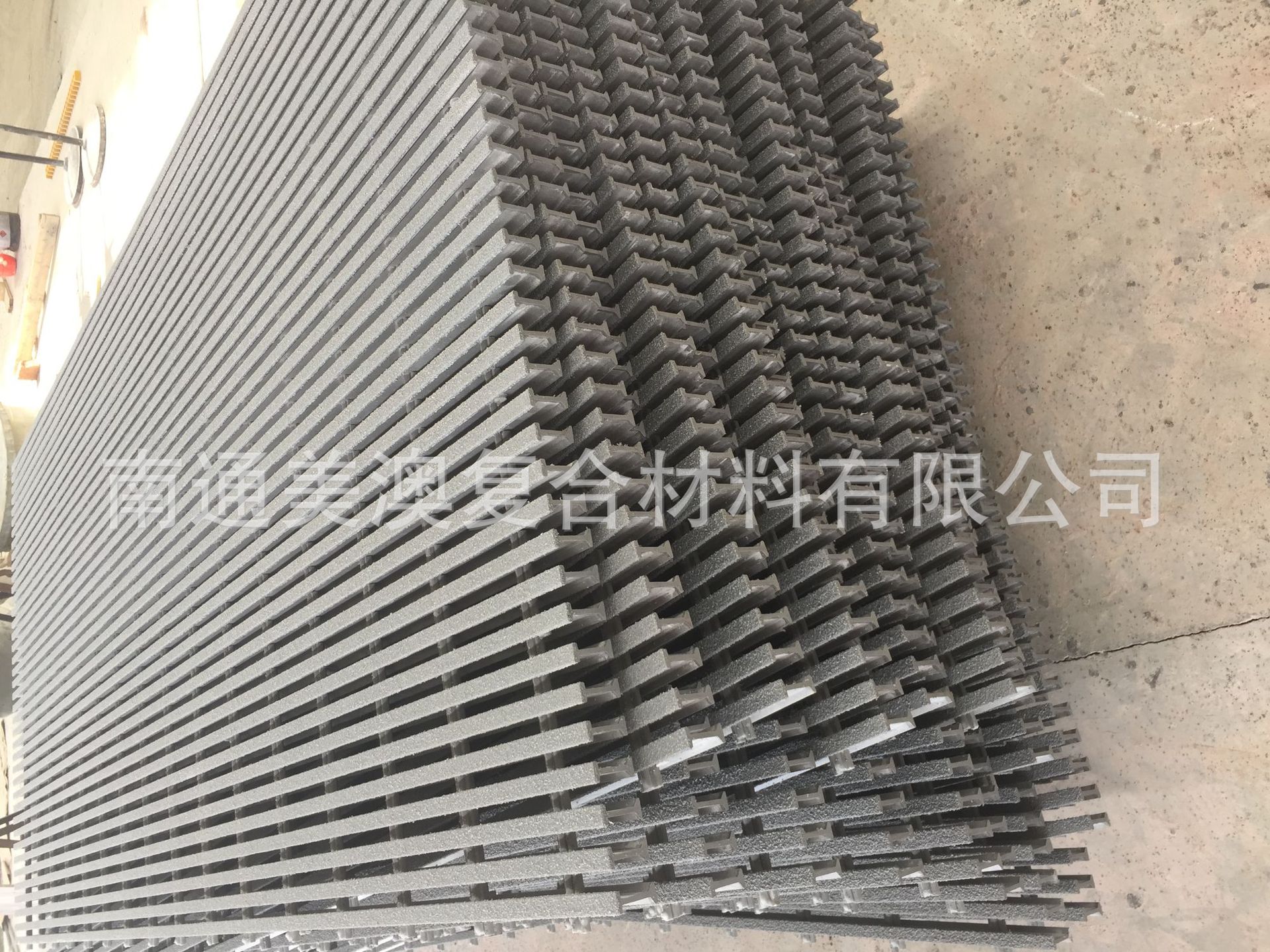 南通工厂玻璃钢拉挤格栅铺砂防滑型外销产品I4010  I4020生产加工