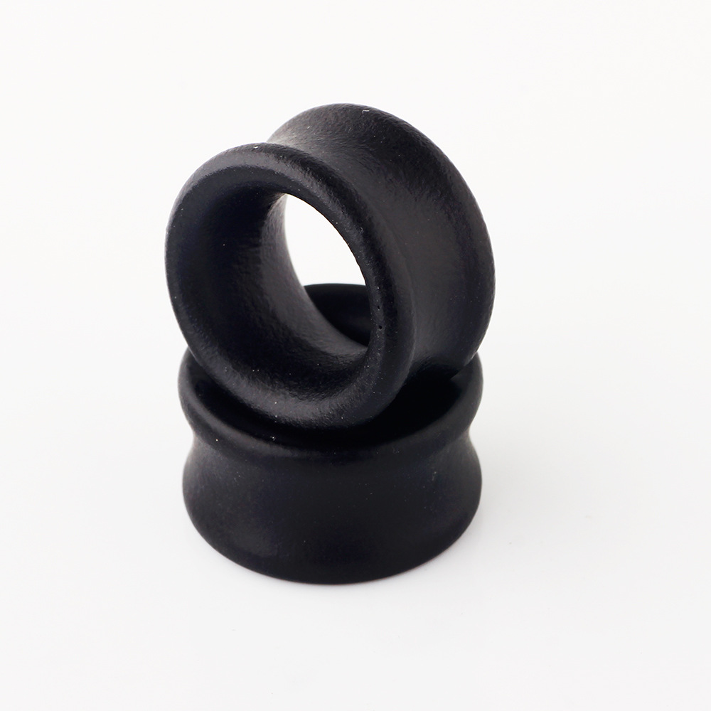 Pointed titanium steel lip stud product view
