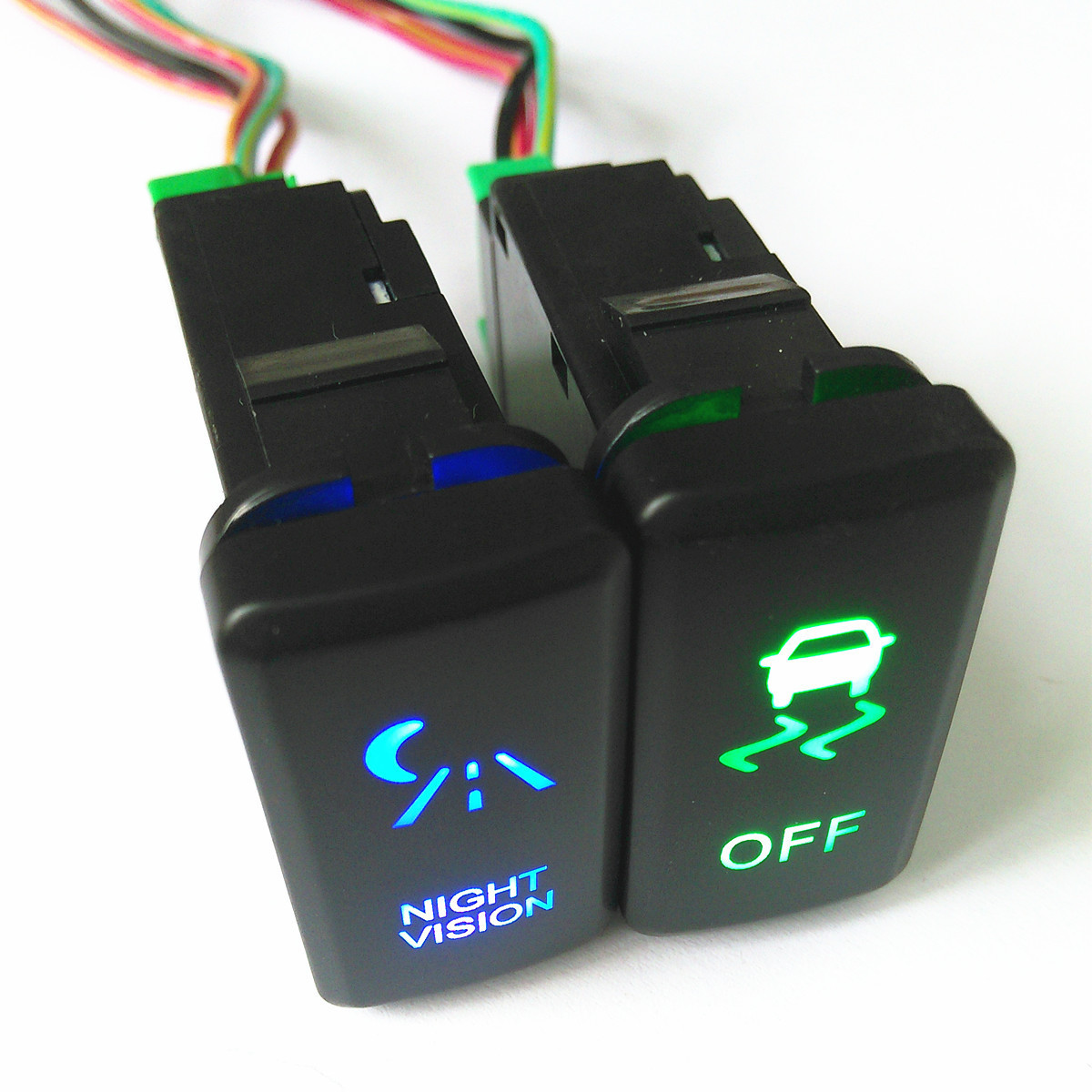 4545402869_598223705