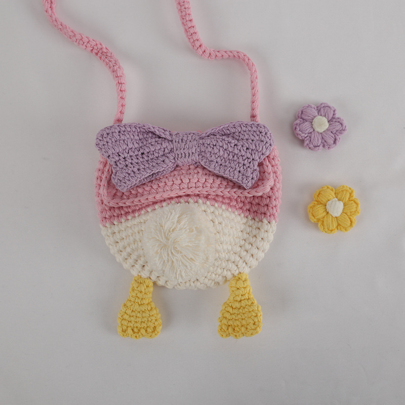 Bolsa Xiangyu Baoma pato tejido a mano Butt Messenger Bag Donald Duck lana monedero Lindo bolso de dibujos animados