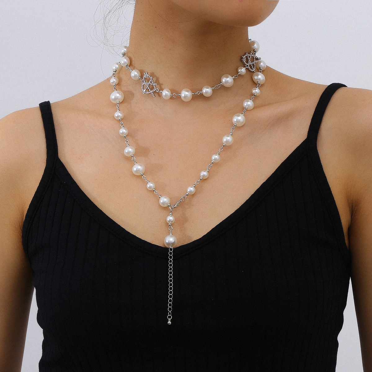 Fashion Simple Multi-layer Pearl Necklace Hollow Micro Diamond Heart-shaped Necklace display picture 2
