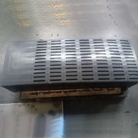 方孔漏粪产床隔凉母猪防滑保温垫，母猪产床漏粪橡胶板