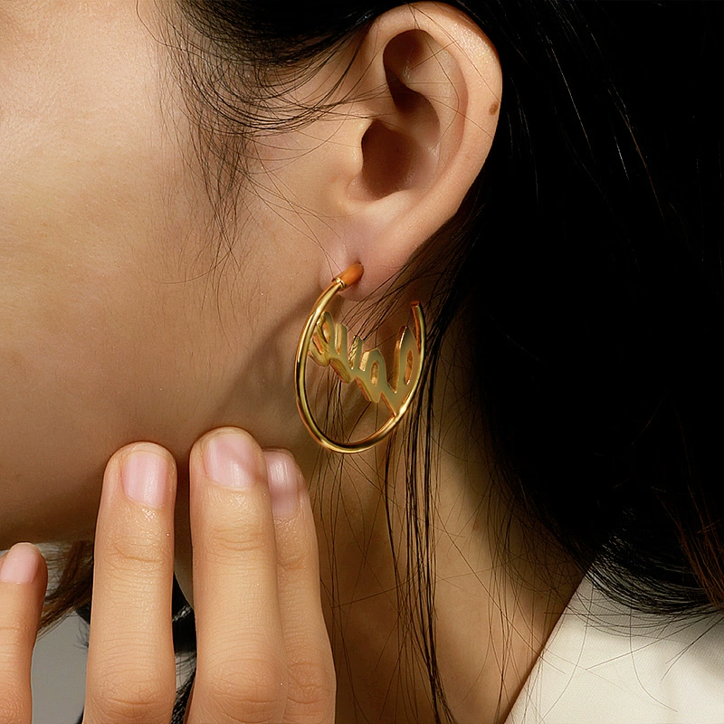 Brand earrings, golden pendant, 18 carat, internet celebrity