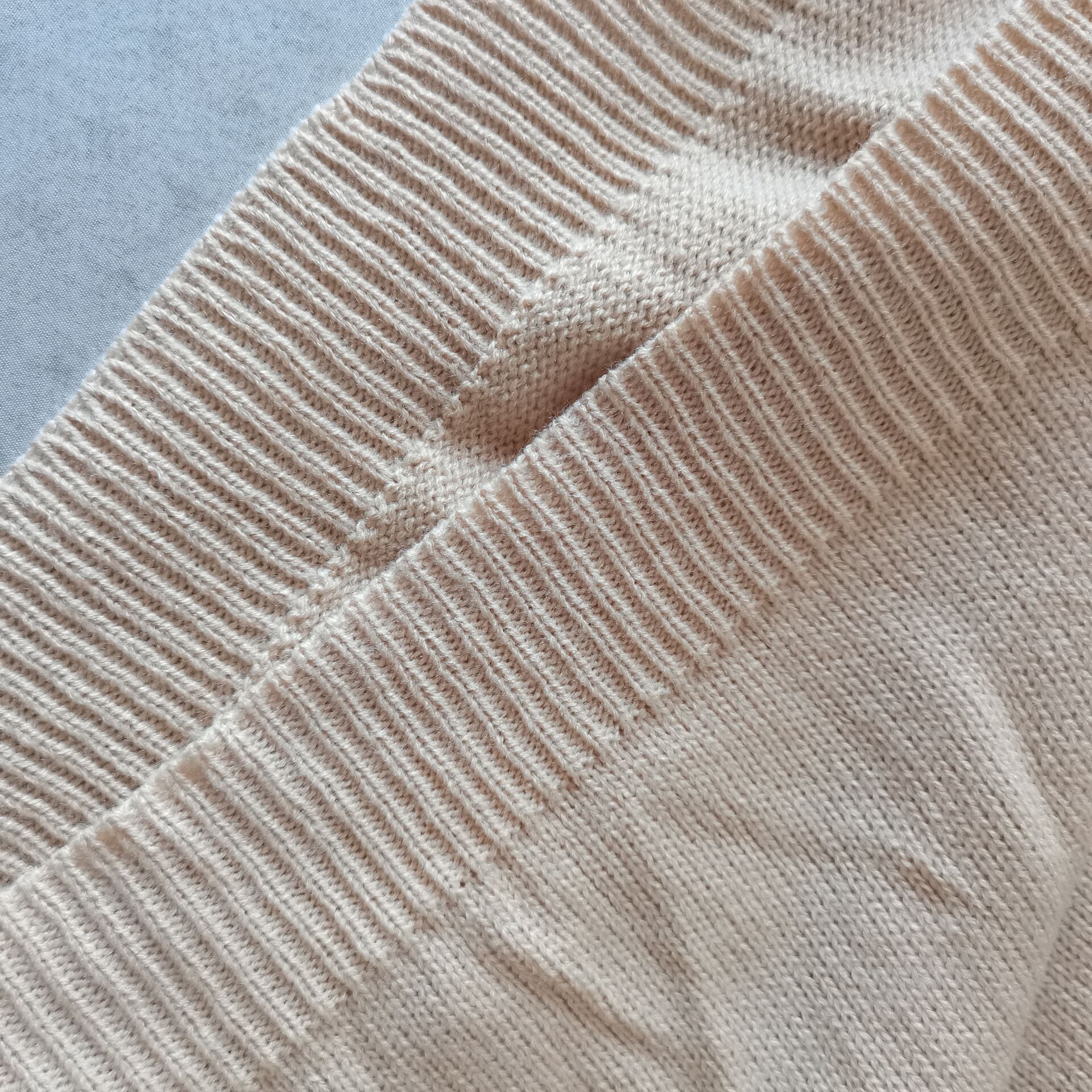 Maglione unisex in maglia grossa - Pullover oversize a collo alto con stampa dipinta a mano, caldo top invernale in misto lana per uomo e donna_voghion.com