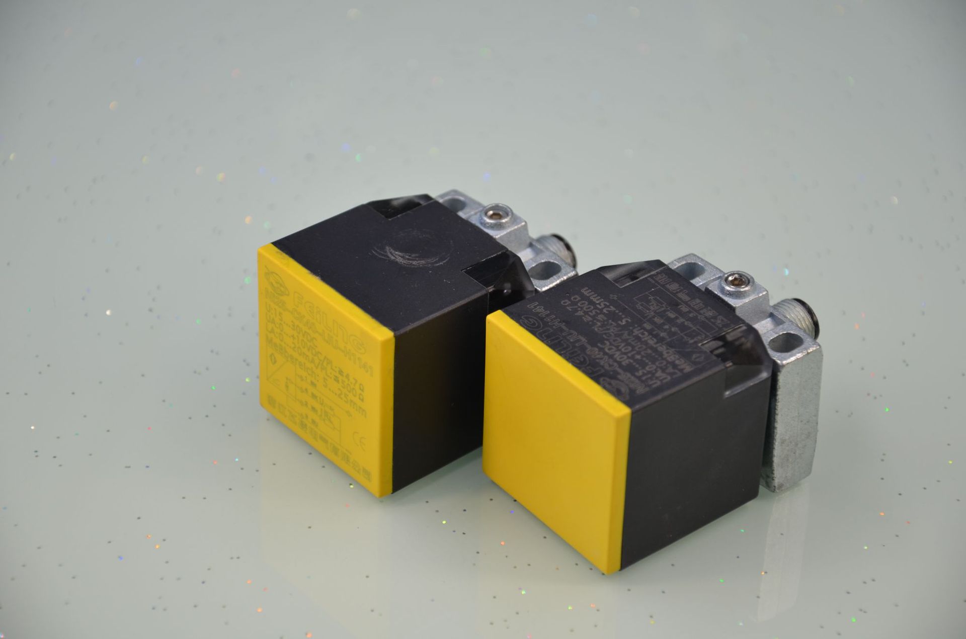 浙江飞凌 NI25-CK40-LIU-H1141 模拟量 位移 接近开关 线性传感器