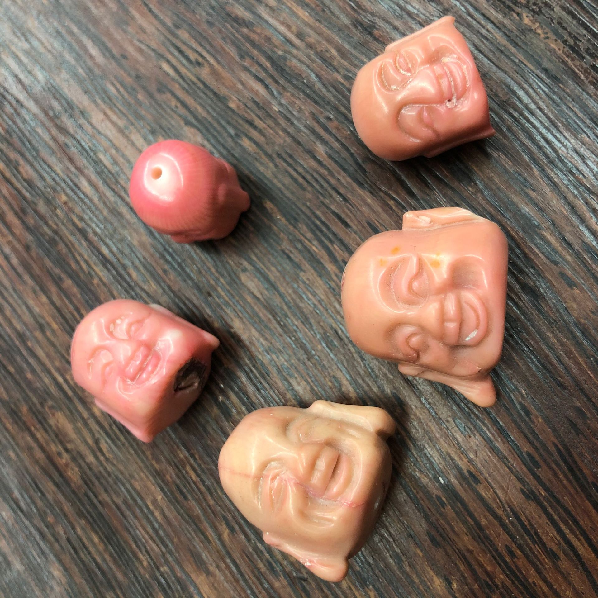 64369001DF17C8EB04B62B9A4FE41B