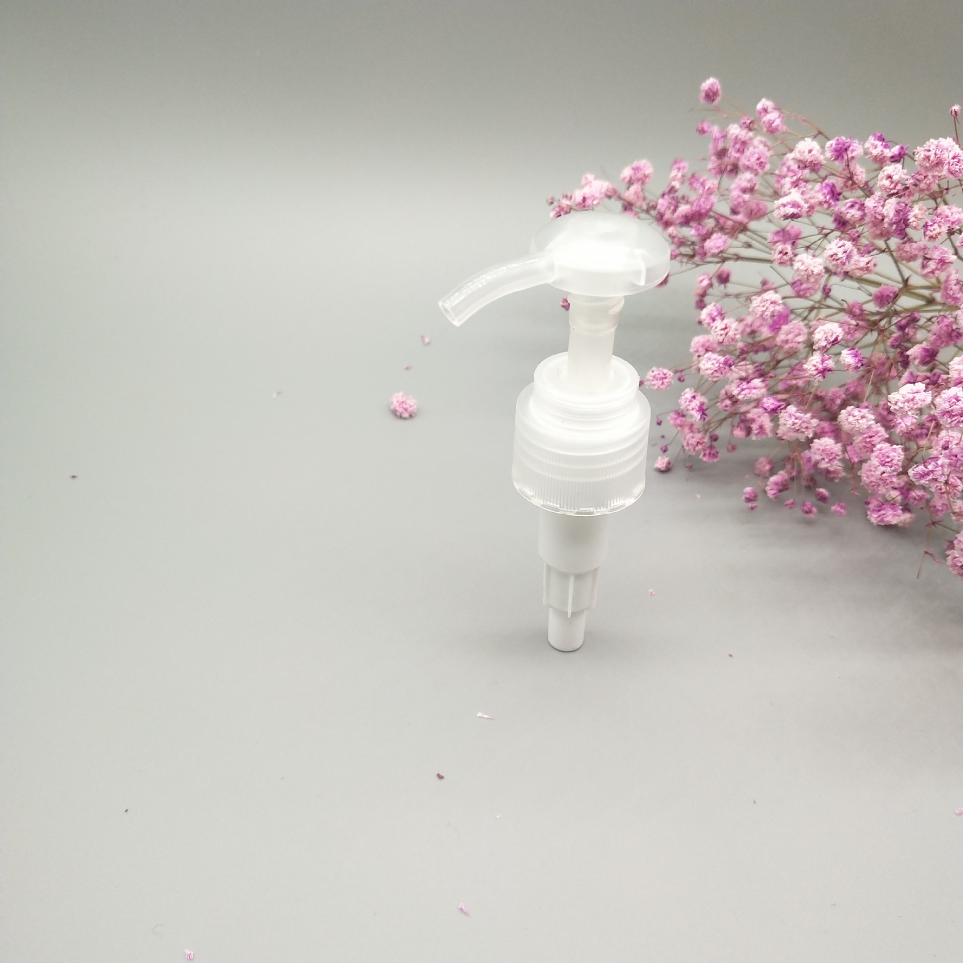 多规格旋转螺纹按压式泵头 洗手液沐浴液乳液泵 可定制各类乳液泵