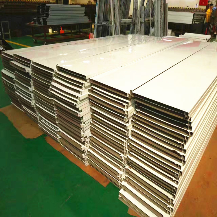 304不锈钢加工折弯201冷轧板1.2mm厚拉丝板定做大量现货批发