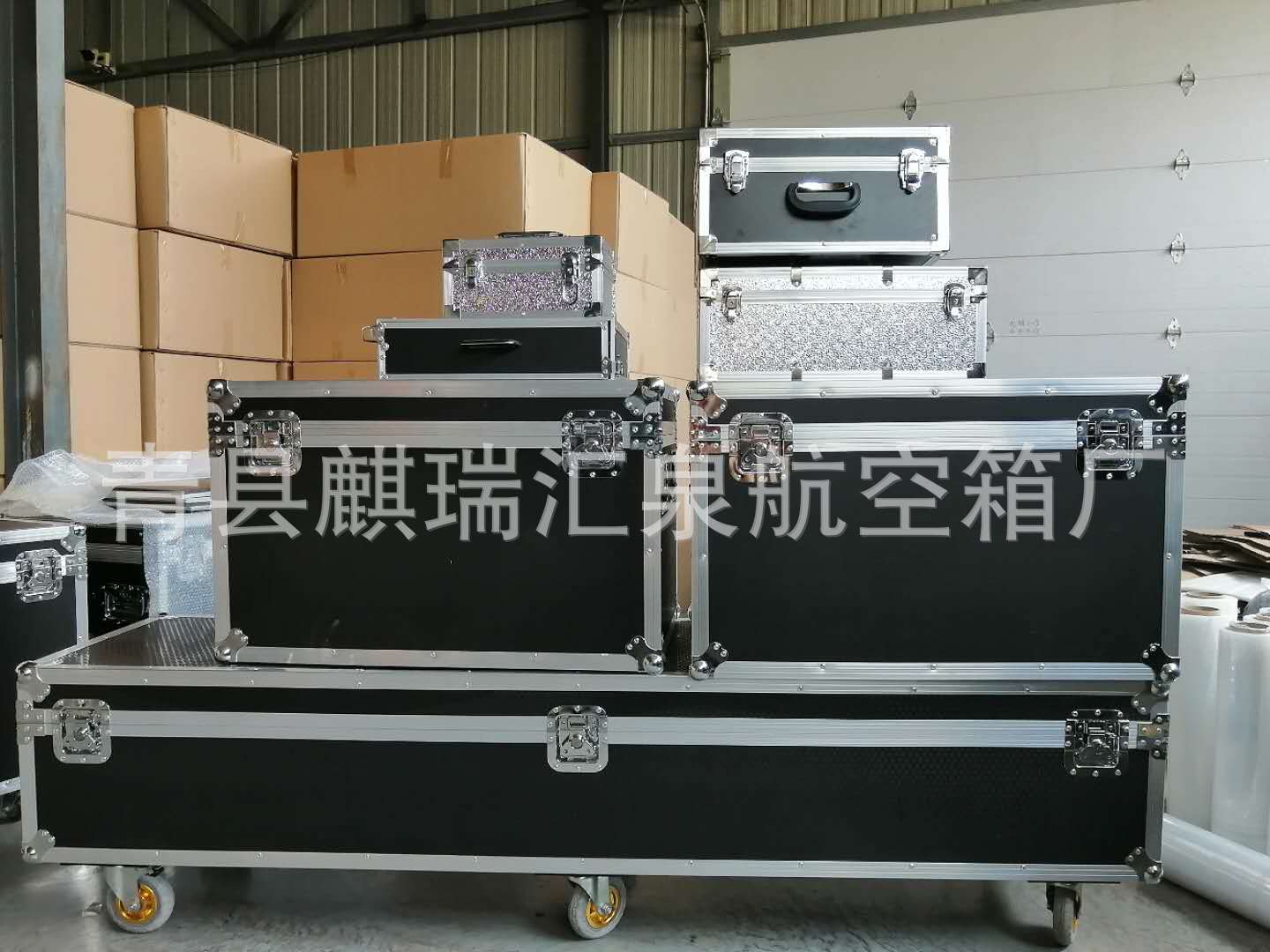 铝合金定制LED电视包装箱1装2显示屏航空运输箱专用广告牌机箱-阿里巴巴