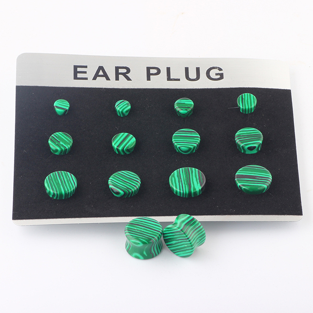 Pointed titanium steel lip stud product view