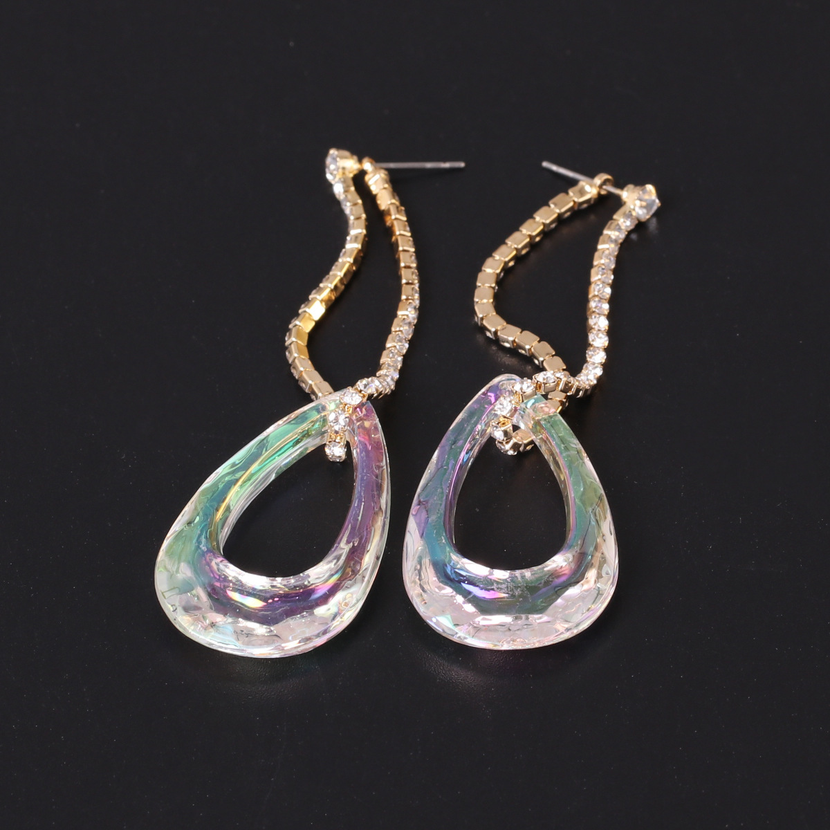 Exaggerated Geometric Butterfly Drop Transparent Claw Chain Diamond Earrings For Women Wholesale display picture 1
