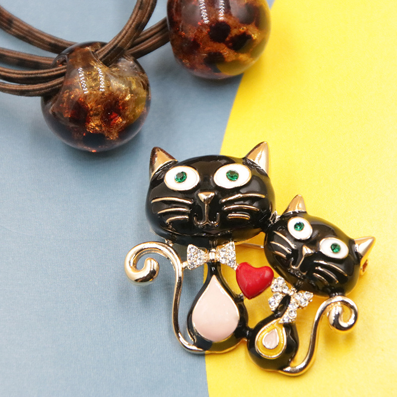14g Weight Artificial Pearls, Rhinestones Inlay Material Brooches Classification Cartoon Style Pin Cat Alloy Enamel Artificial Pearls Rhinestones Unisex Brooches