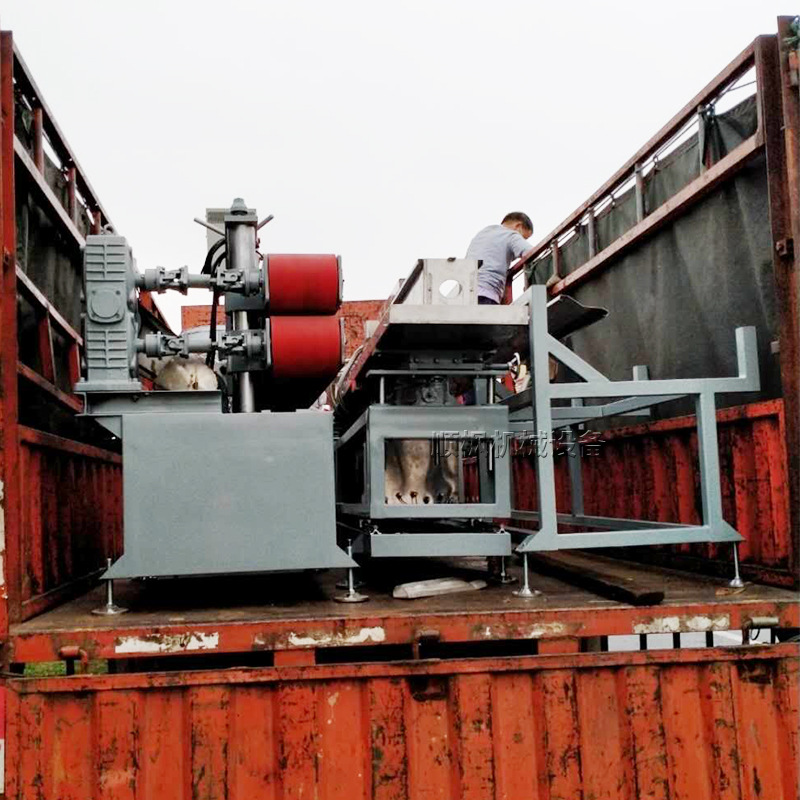 佛山顺枫机械厂家PC塑料透明管设备配套模具可定购