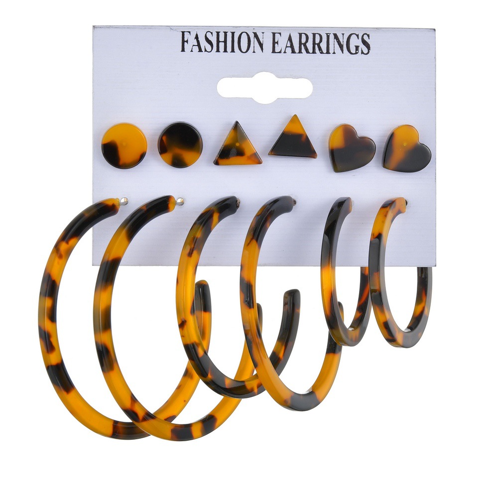 New Leopard Large C-shaped Earrings Triangle Peach Heart Geometric Stud Earrings Set For Women Wholesale display picture 2