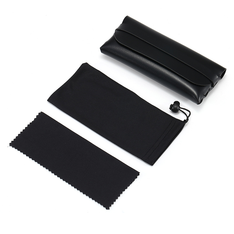 No. 1: strap bag + bag + cloth