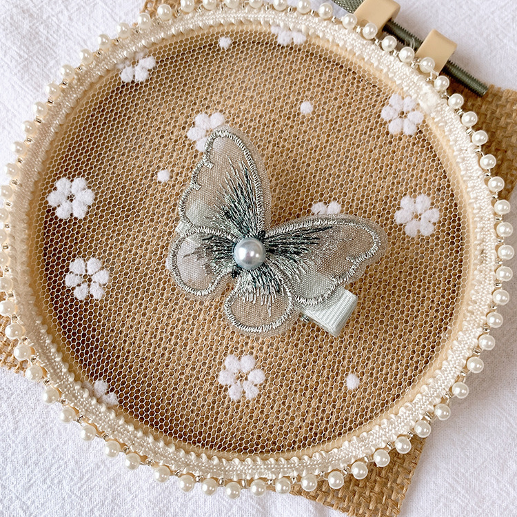 New Embroidery Three-dimensional Bow Hairpin Super Fairy Pearl Mesh Hairpin Bangs Clip Decorative Clip Girl Hair Accessories display picture 7