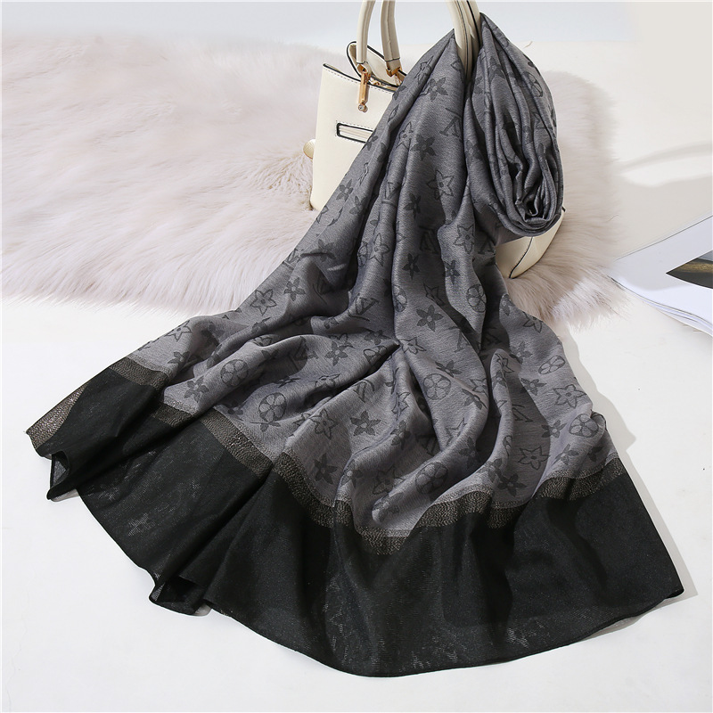 2020年女地摊丝毛桑蚕丝丝巾大牌潮印花围巾涤纶围巾人棉女士披肩|ms