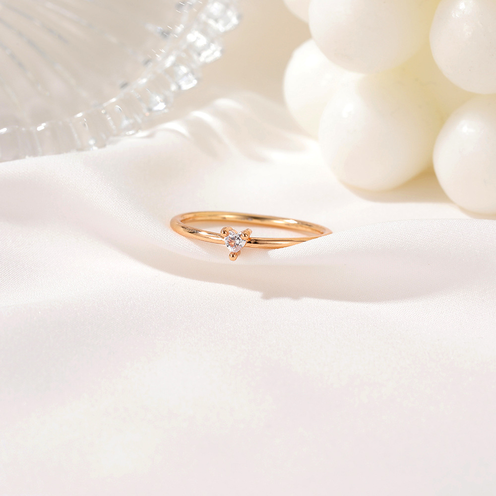 Simple Heart-shaped  Inlaid Zircon Love Ring display picture 5