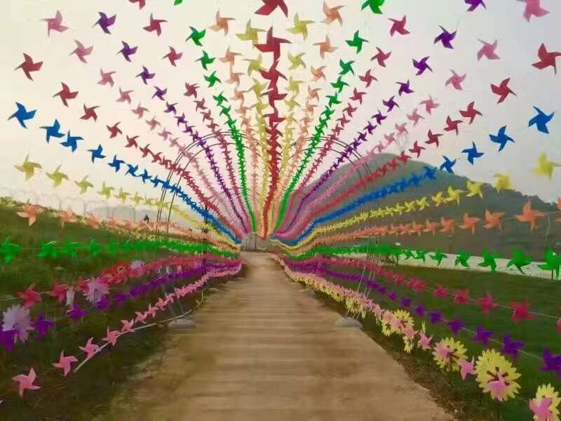 12113765012_744212171