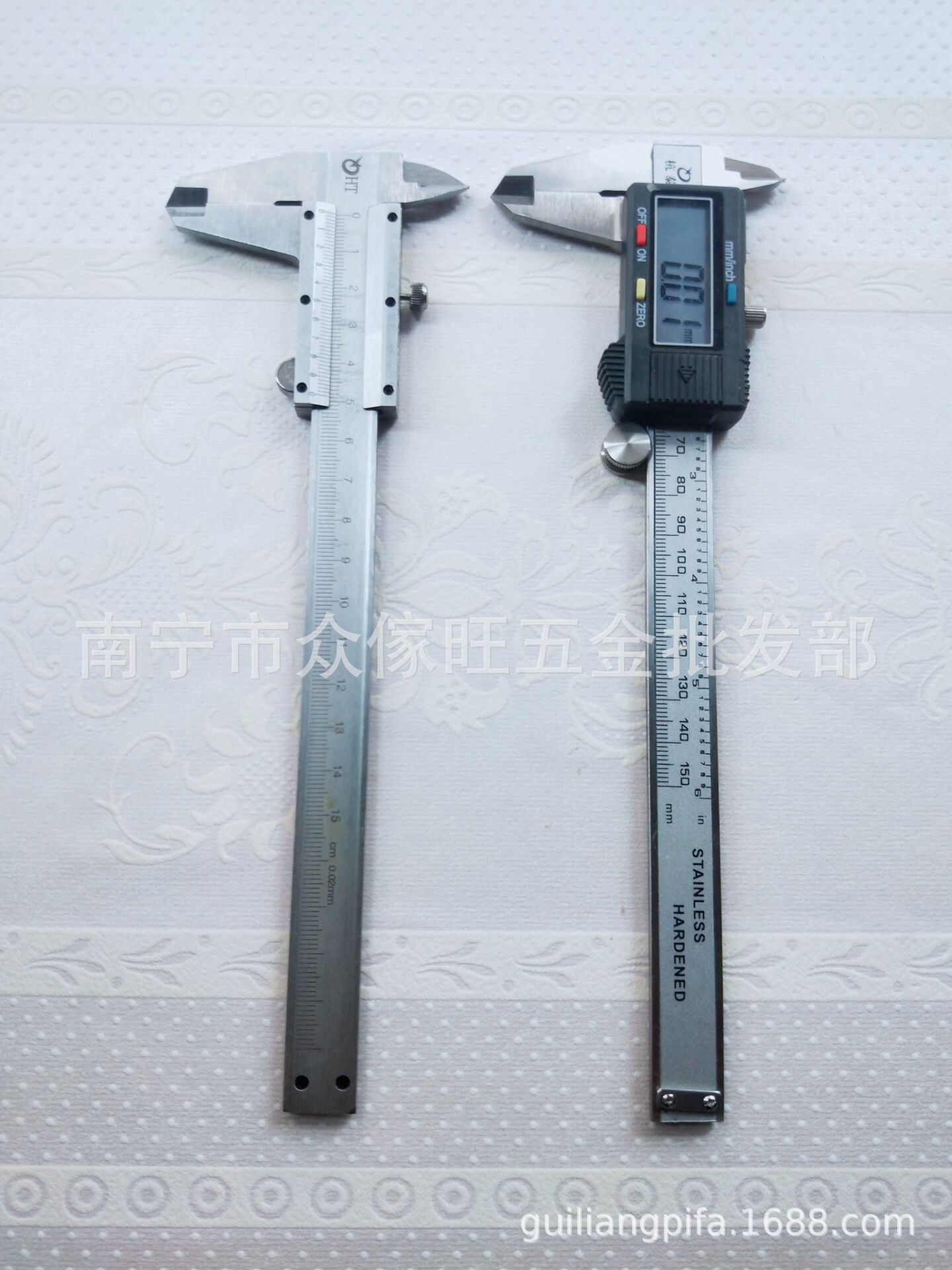 游标卡尺文玩工具数显尺子测量电子屏幕显示数字刻度测量尺