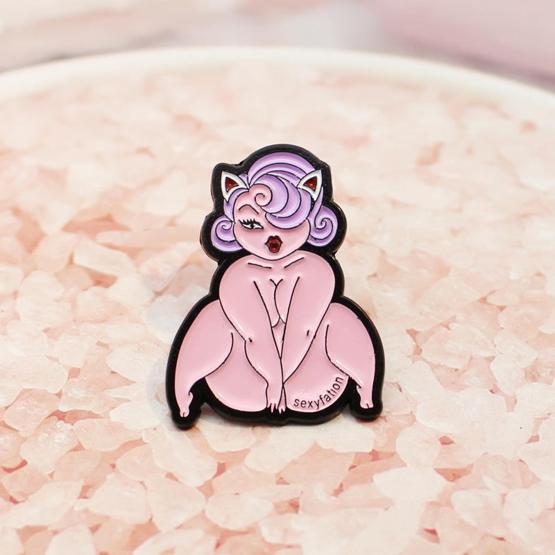 Sexy curly design trend brooch