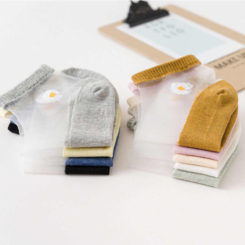 Summer women's stockings new product little daisy socks women's cotton stockings ins trendy Japanese glass stockings wholesale