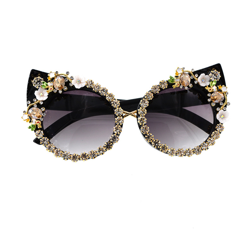 Fashion New  Personality Korean  Diamond Cat Eyes Uv Protection Fashion Wild Carved Baroque Sunglasses Sunglasses Nihaojewelry Wholesale display picture 6