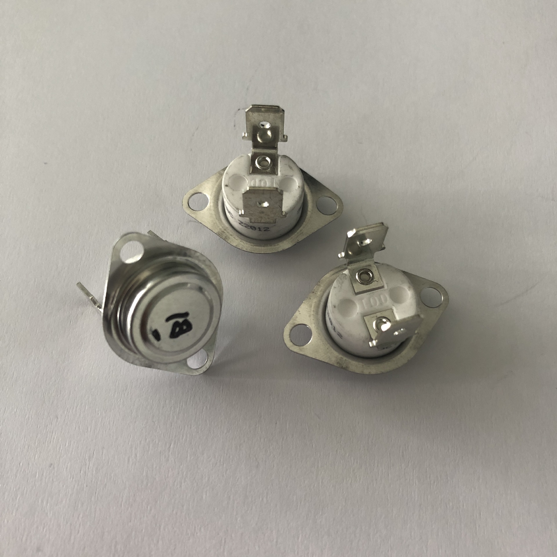 艾默生温控器 36TXHE11 钮扣式温控开关 温度开关